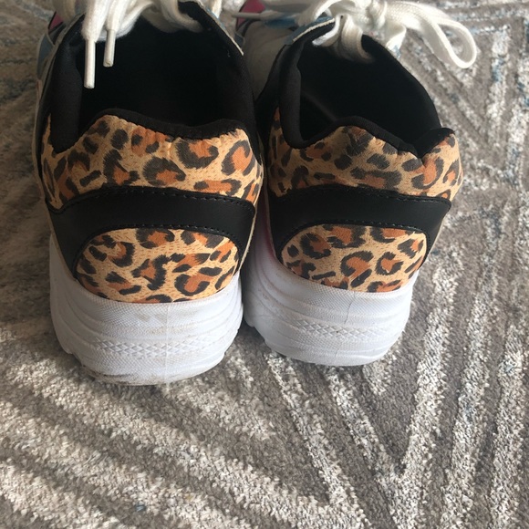 Shoes - Picture 3 of 9